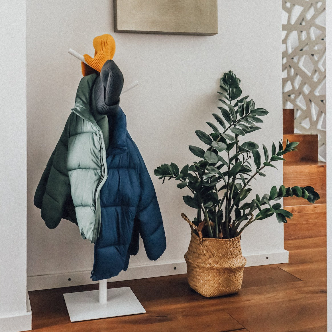 TASCHENSTÄNDER WEISS HÖHE 90 CM