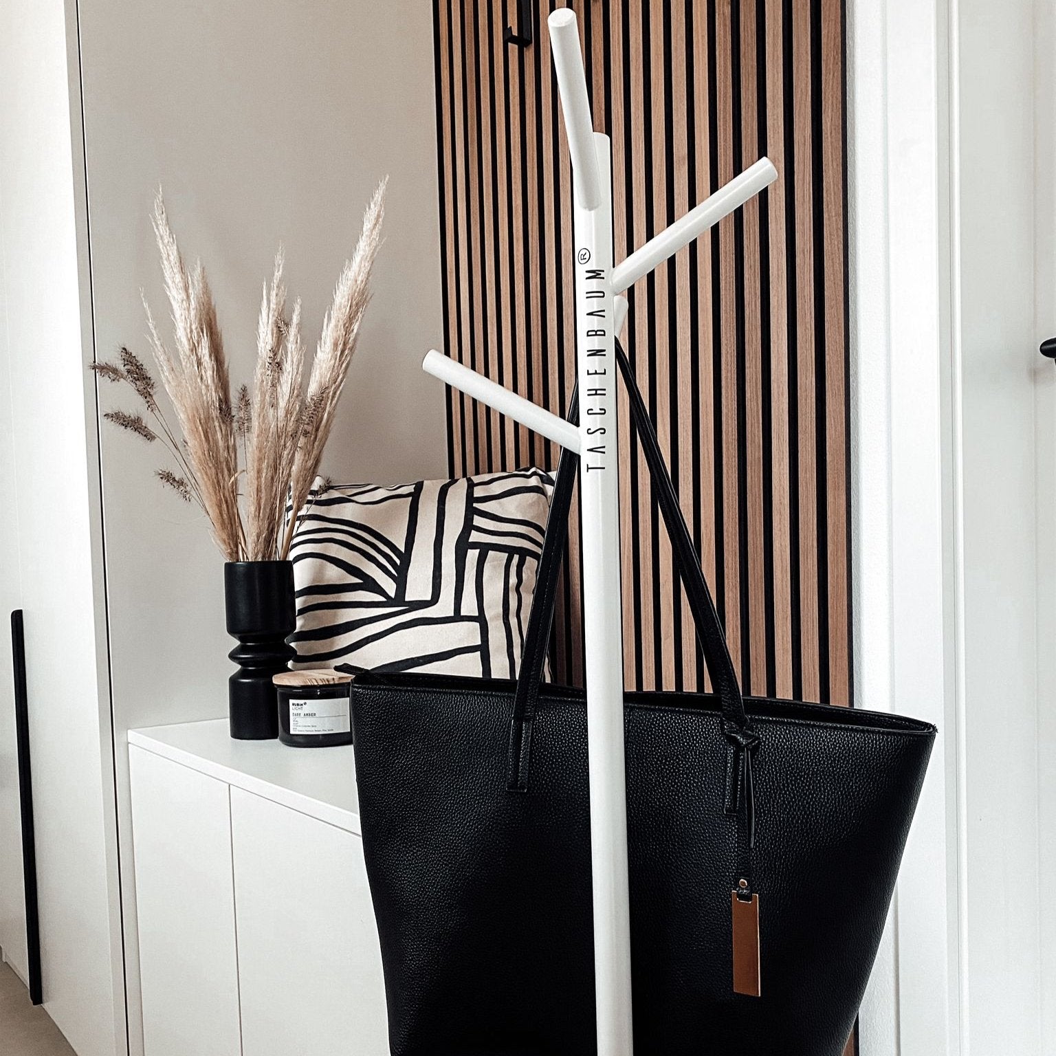 BAG STAND CLEAN WHITE | IRON