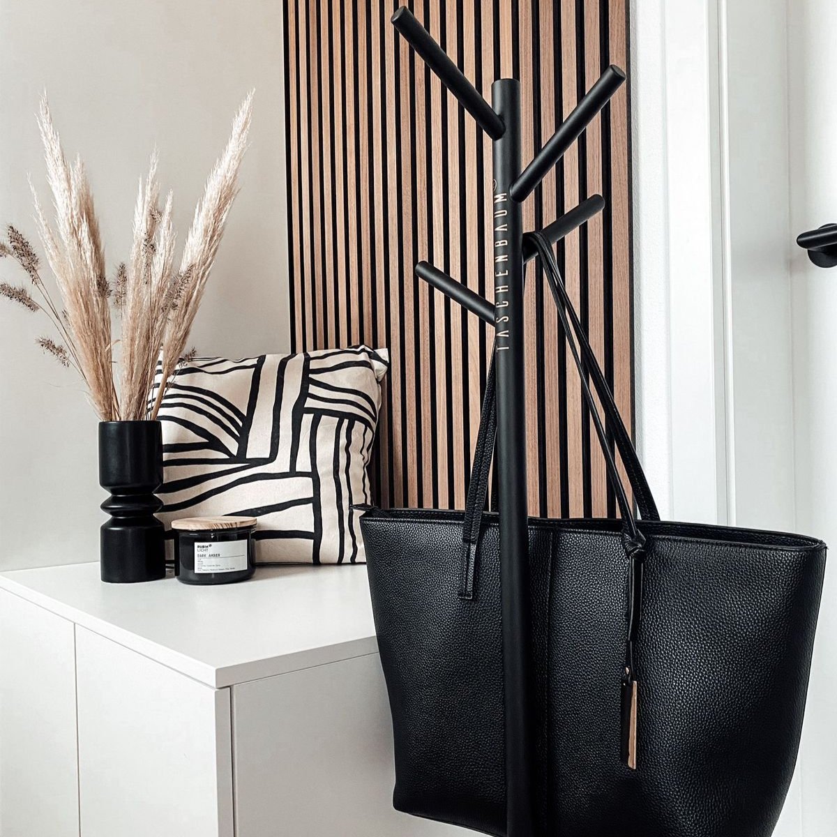 TASCHENBAUM® SCHWARZ „Nichts liegt mehr zerdrückt im Schrank“