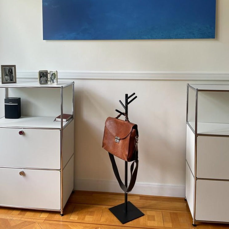 TASCHENBAUM® SCHWARZ „Taschen gehören nicht auf den Boden“