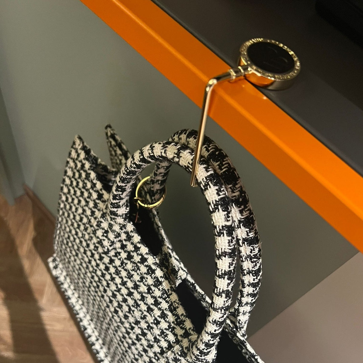 TASCHENHALTER TISCH | GOLD